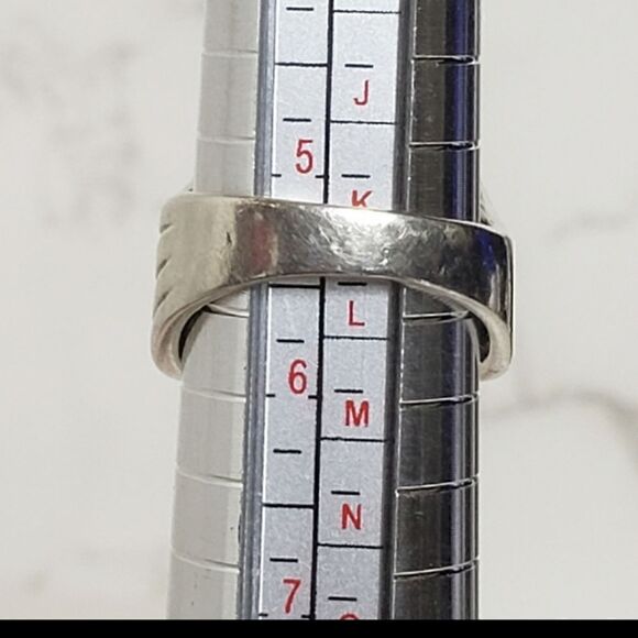 STERLING SILVER Free-form Cutout Wave Ring - Picture 8 of 8